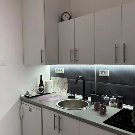 Lilly Apartment *